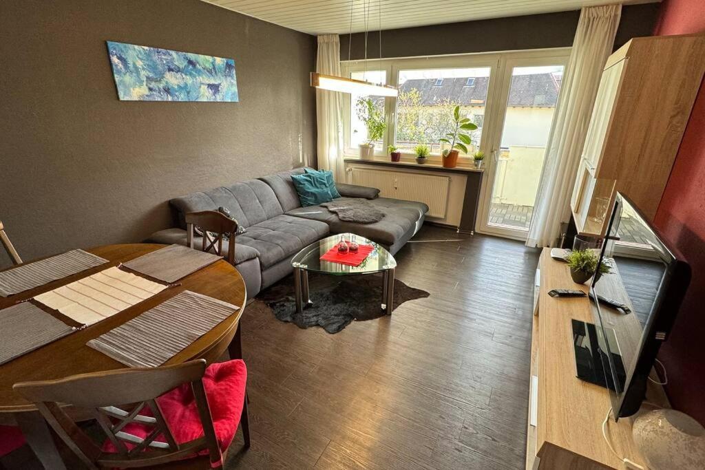 Monikas Home - Gemuetliche 3-Zimmer-Wohnung Im Herzen Von 뵈브링엔 외부 사진