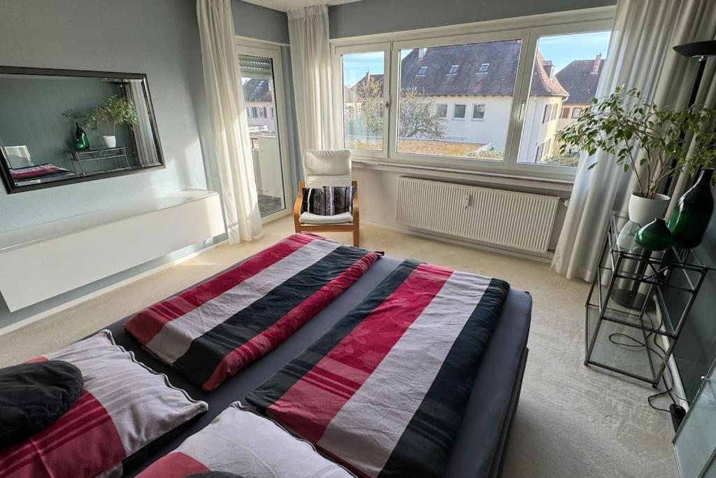 Monikas Home - Gemuetliche 3-Zimmer-Wohnung Im Herzen Von 뵈브링엔 외부 사진