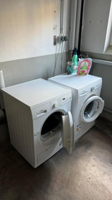 Monikas Home - Gemuetliche 3-Zimmer-Wohnung Im Herzen Von 뵈브링엔 외부 사진